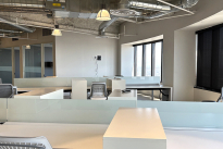 442. Suite 4050