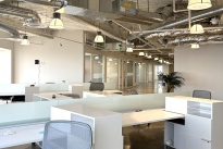 444. Suite 4050