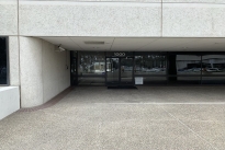 19. Plaza