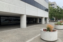 17. Plaza