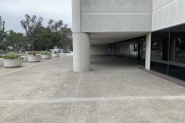 15. Plaza
