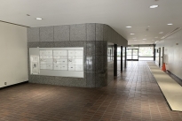 34. Lobby