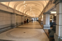 35. Lobby