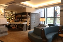 40. Lobby
