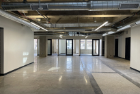 25. Suite 203