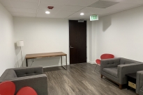 33. Suite 200