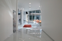 32. Lobby