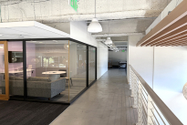 91. Suite 100