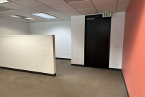 23. Suite 305