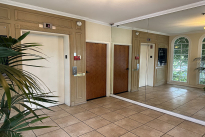11. Lobby