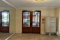 13. Lobby