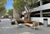 18. Plaza