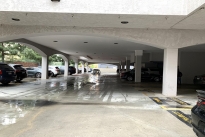 15. Valet