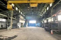 76. Interior