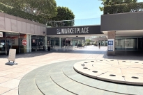 30. Plaza