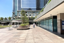 92. Plaza