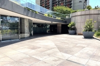 98. Plaza