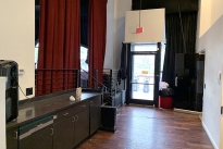 32. Interior