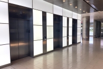 28. Lobby