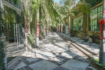 10. Courtyard