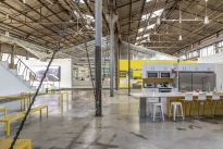 75. Interior