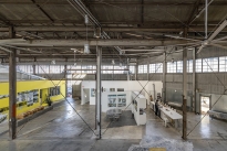 86. Interior