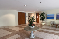 32. Lobby