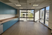 85. Suite 200