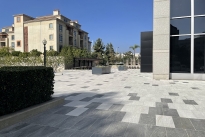 21. Plaza