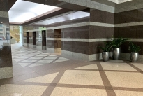 40. Lobby