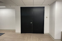90. Suite 900
