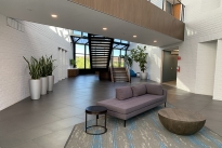 21. Lobby