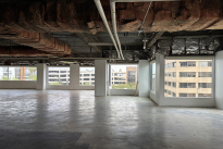 78. Suite 400
