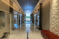 25. Lobby