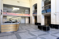 24. Lobby