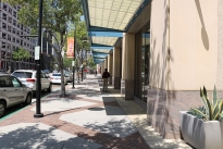 20. Plaza