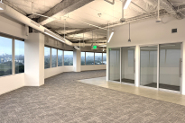 93. Suite 800
