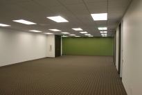 80. Suite 750