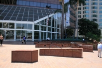 18. Plaza