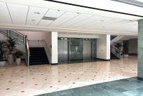 17. Lobby