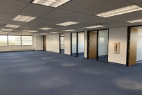 86. Suite 890