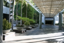 17. Plaza