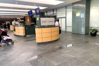 28. Lobby