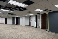 196. Suite 2000