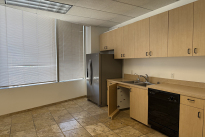 127. Suite 750