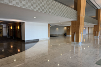 15. Lobby