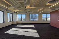 85. Suite 750