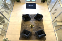 32. Lobby