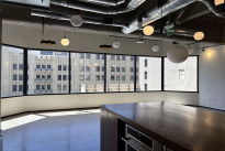 99. Suite 500