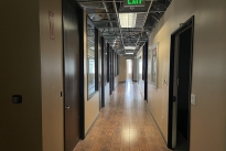 87. Suite 900